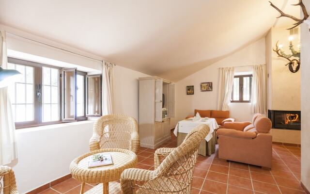 Villa San Nicolas Constantina Canovas