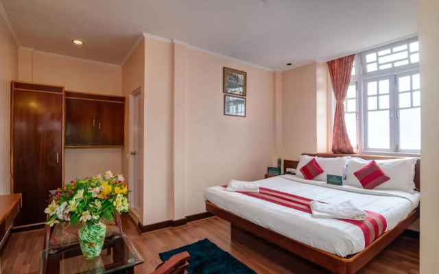 Muscatel Spring Burn - 100 Mts from Mall Road