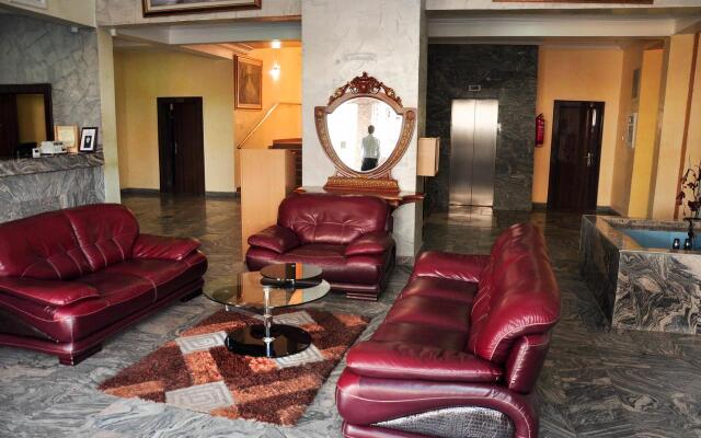 Elomaz Hotels, Abuja