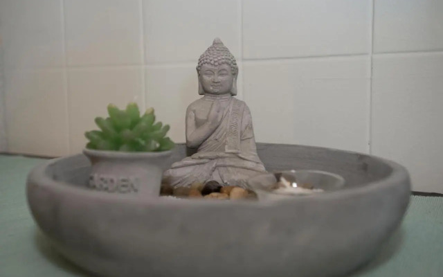 Bonsai Apartment I