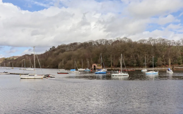 Watersview Lodge