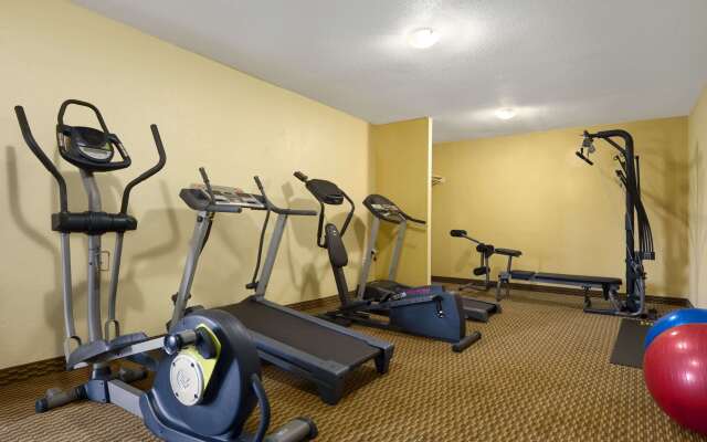 Days Inn by Wyndham Brunswick/St. Simons Area