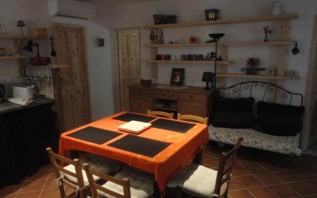 Villa de plein pied en campagne bonifacienne 84m2.