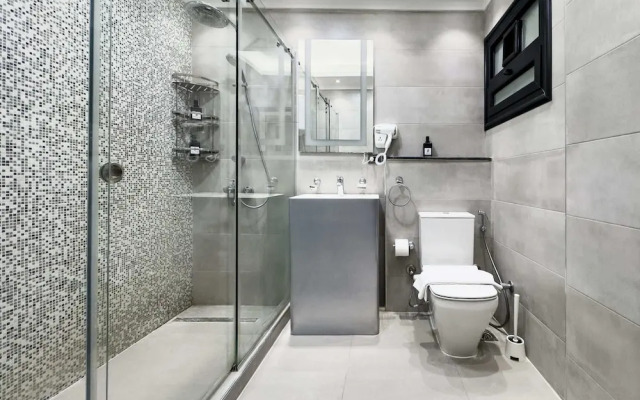 The Bold & Bright 3bdr Apt. 15 Min To Airport
