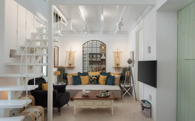 Porto Sereno Andros Suites