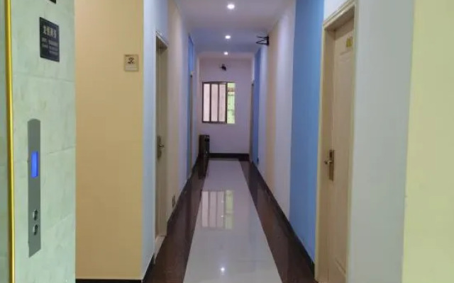 Guangzhou Longquan Business Apartment (Huadu Shiling Branch)