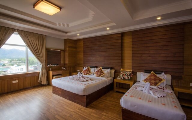 Inle Cherry Queen Hotel