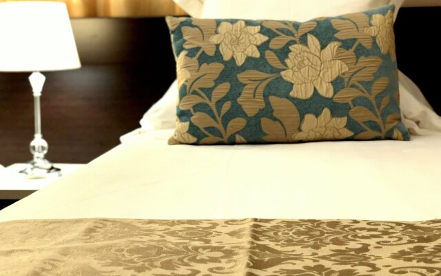 Artplatinum Suites & Apartments