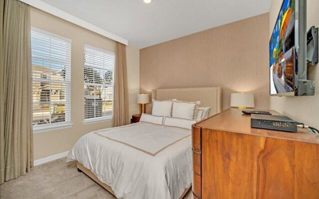 Phillips 8Bed Family Friendly Retreat