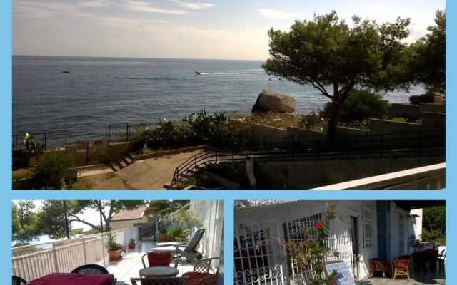 House With 4 Bedrooms in Palermo, With Wonderful sea View, Enclosed Ga