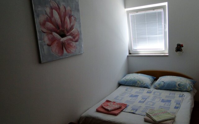 Apartments and Room Vikeli