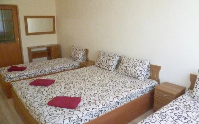 Vitan Hotel