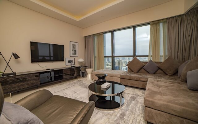 Luxury 2BR Apartment in Paramount Towers Business Bay