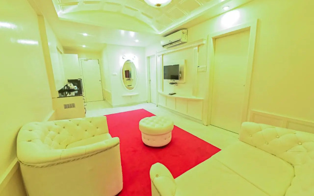 OYO 1711 Hotel Sepoy Grande
