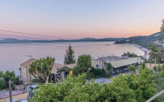 Akrogiali Apartments