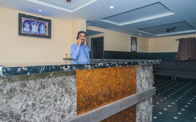 Chairmen's Hotel By OYO Rooms