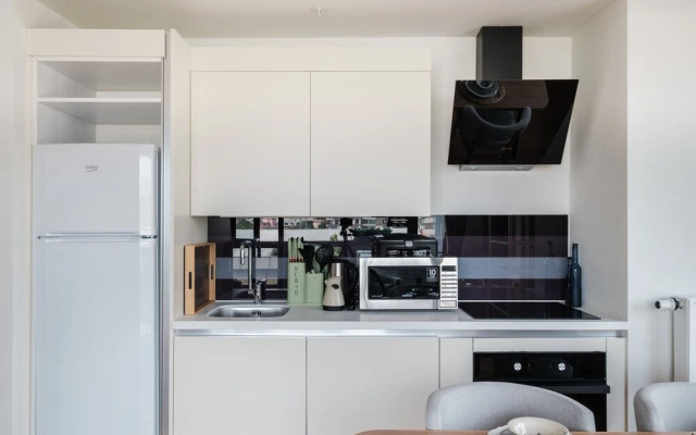 G Tower Residence by NewInn