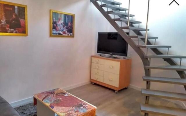 Apartamento totalmente reformado en 1ª linea