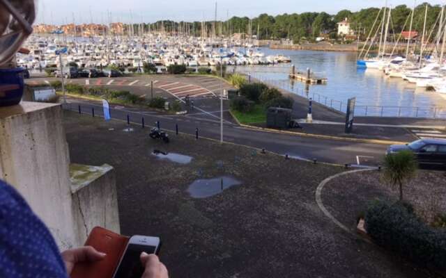 Studio in Capbreton, With Wonderful sea View, Pool Access and Terrace