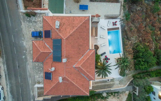 Villa Iž