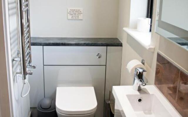 Hillside Lodge, Tor Farm