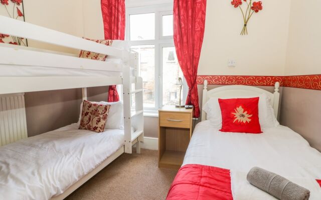 Sail Lodge