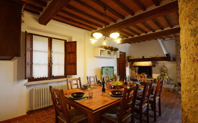 Si-i877-sp3714at - La Capanna di Franca 6 2