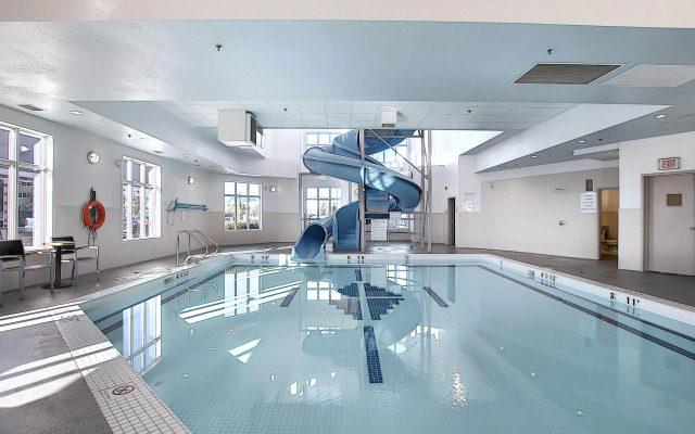 Holiday Inn Express Airport-Calgary by IHG