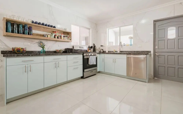 New Listing - Noord Villa With Private Pool