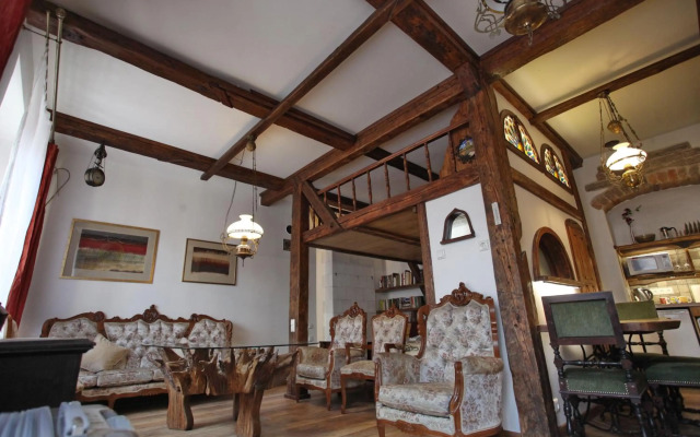 Medieval Super Studio