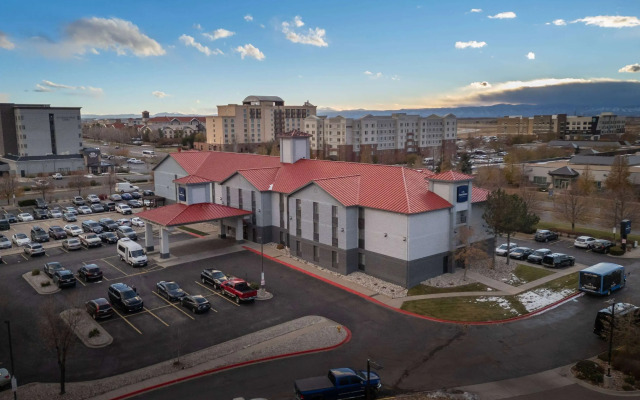 AmericInn by Wyndham Denver Airport