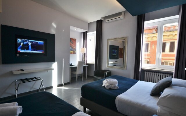 B&B Home 77
