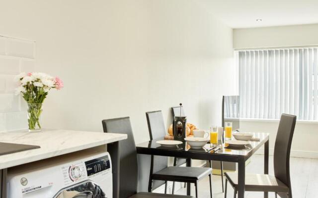 Wolfscote Apartment