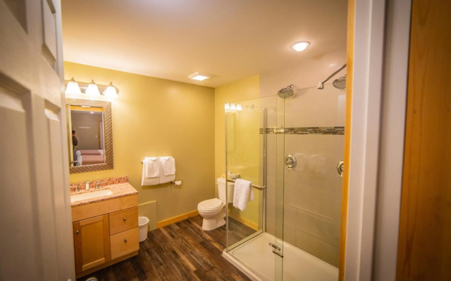 Alpine Inn & Suites