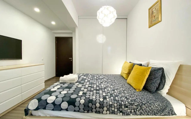 VR2 Central Apartment