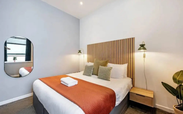 Host Apartments Halifax House II