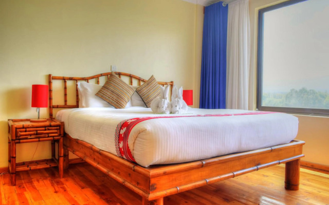 Peaks Hotel Limited