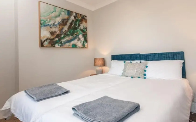 2 The Villa - 3 bedroom apartment with great views