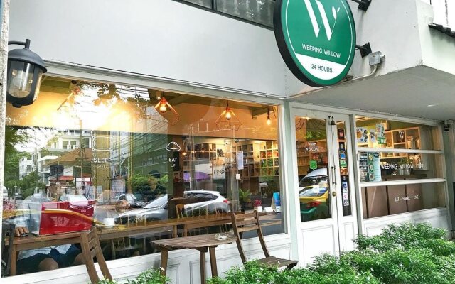 Weeping Willow Sukhumvit 26 – Hostel