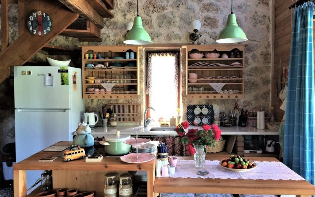 Villa Badem by Akdenizvillam