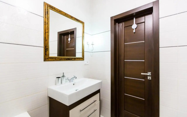 SoVA apartment str Gnatyuka 18