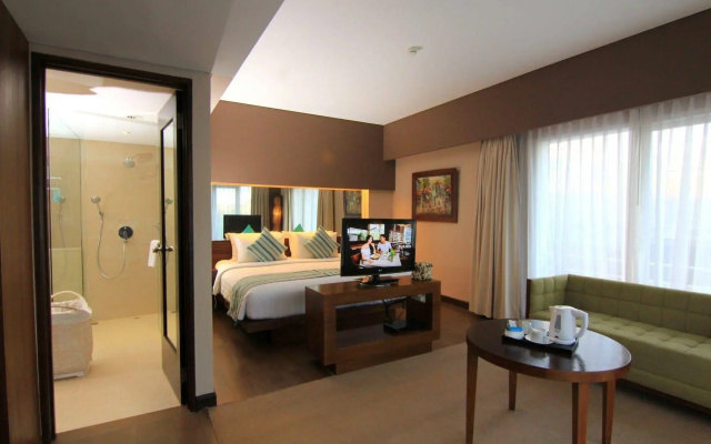 Grand Ixora Kuta Resort