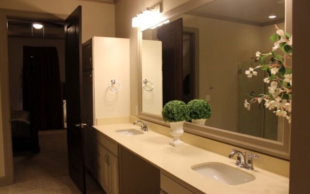 Camden Paces Apartments