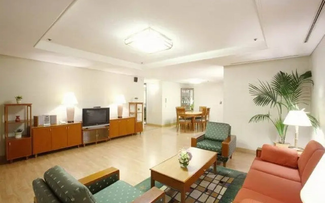 The Grand Suite