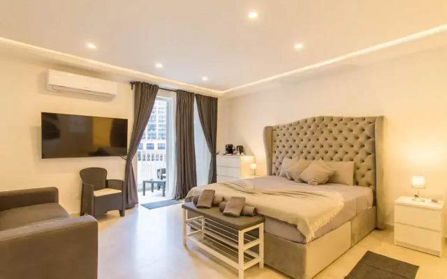 Modern Spacious apt 2mn to the sea Qawr