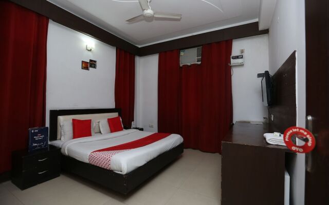 OYO 22311 Corple Stays