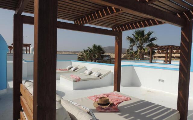 COZY, Beach House , by MAHBOVILLAS