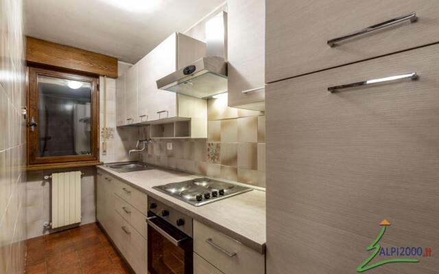 Enrico: large three room apartment. (022036-AT-907442)-369 ENRICO