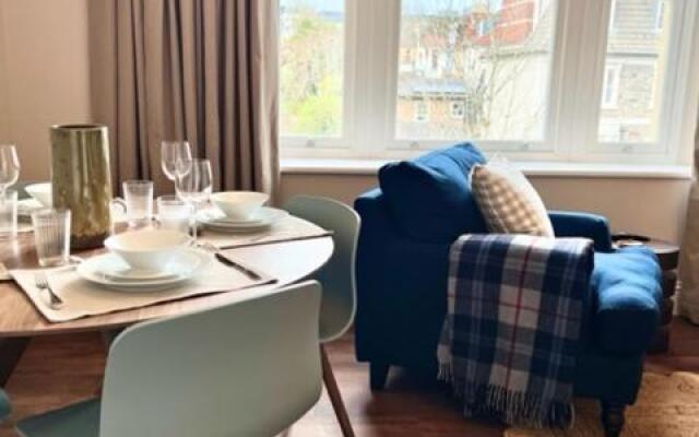 Redland Suites - Apartment 6
