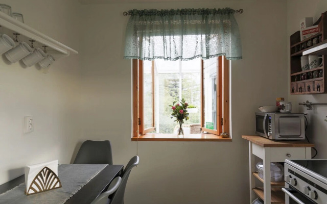The Apartment - Öbbuhús